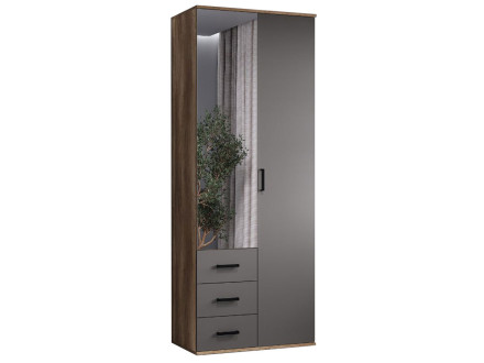 Распашной шкаф