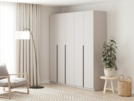 Распашной шкаф