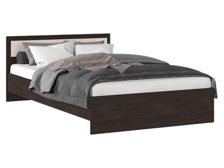 Двуспальная кровать