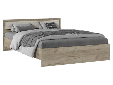 Двуспальная кровать