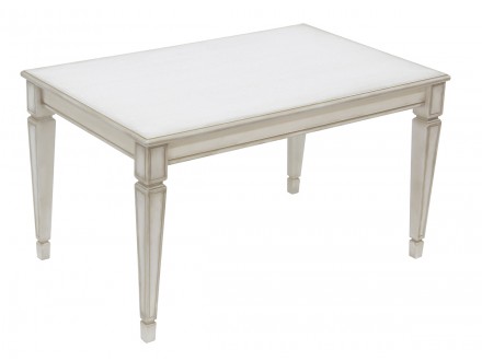 Журнальный столик из массива дерева